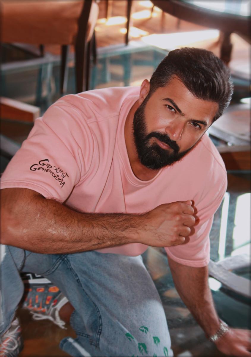 سيف نبيل