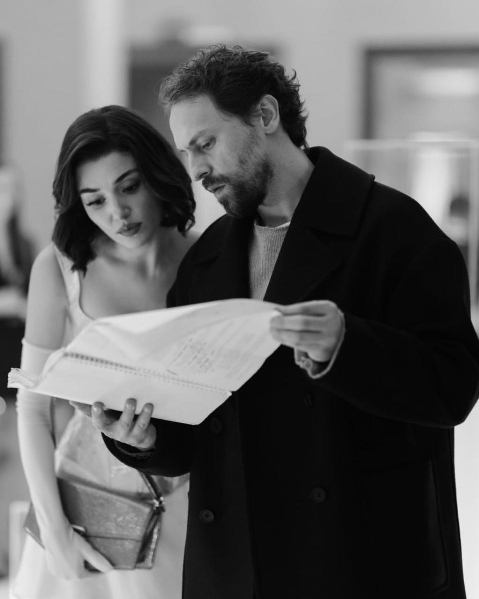 هاندا أرتشيل - متين أكدولجر - عالمان أمنية واحدة - İki Dünya Bir Dilek - فيلم تركي جديد - Prime Video تركيا - أفلام رومانسية تركية - باريش أردوتش - كيمياء هاندا ومتِن