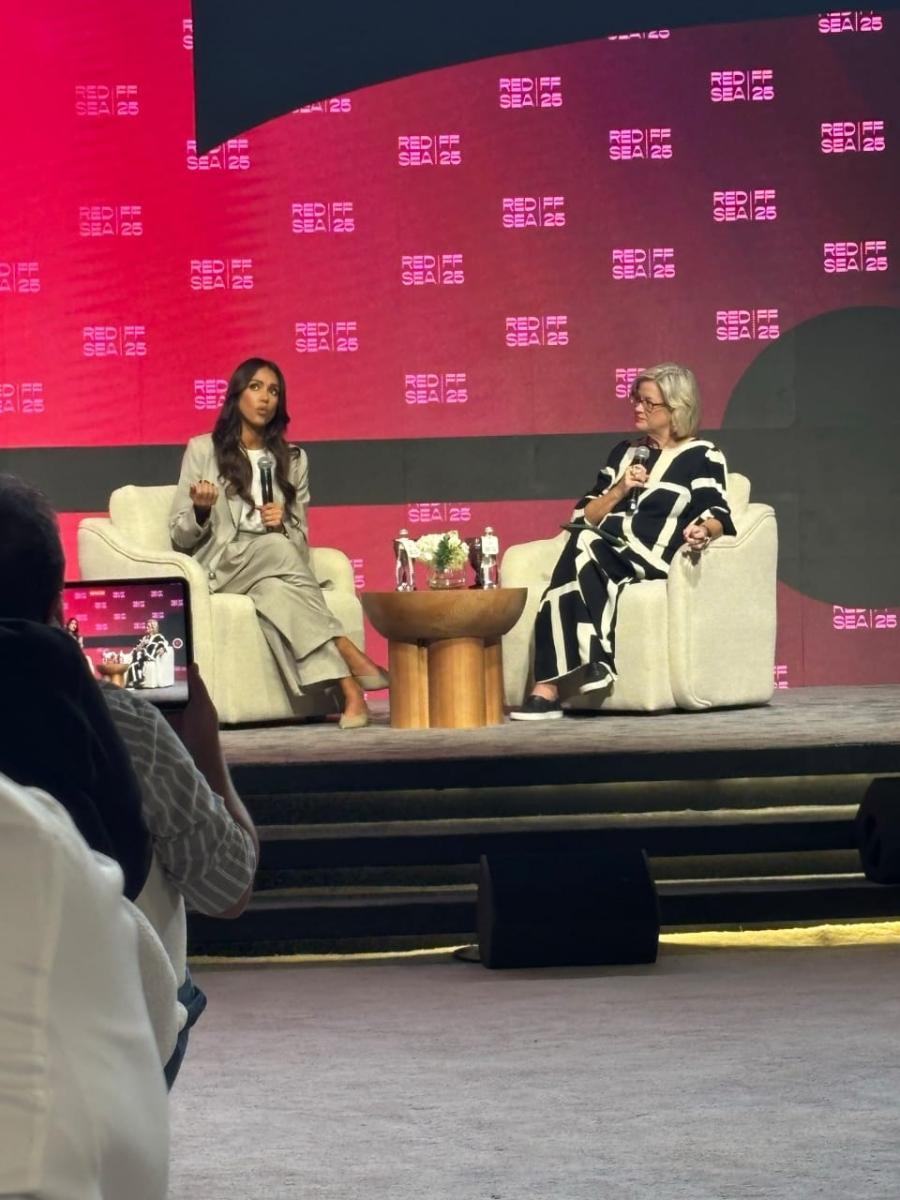 جيسيكا ألبا - Jessica Alba - Fantastic Four 2025 - Sue Storm Jessica Alba - Marvel Studios - Red Sea Film Festival - In Conversation Red Sea - Jessica Alba interview - ET bil Arabi Jessica Alba - Fantastic Four reboot - Fantastic 4 new cast - جدة مهرجان البحر الأحمر