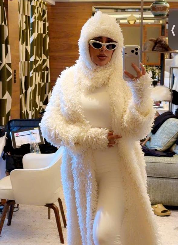 اطلالة هدى قطان على الثلج 