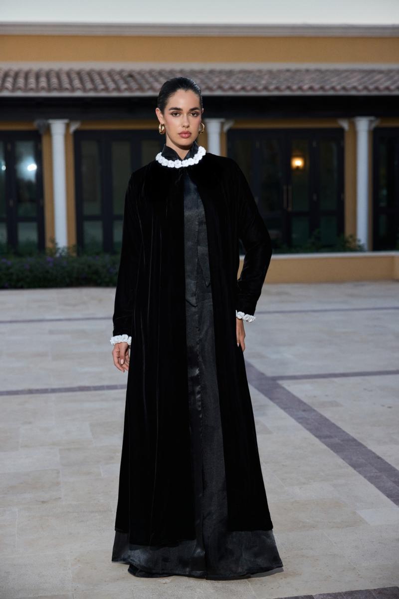 ليلى العوضي تقدّم مجموعة  "The Garden She Built" بطابع شرقي