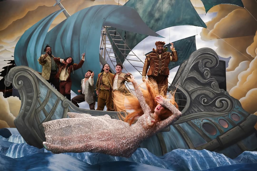تايلور سويفت - Taylor Swift - The Fate of Ophelia - The Life of a Showgirl - Eras Tour - ترافيس كيلسي Travis Kelce - مارلين مونرو Marilyn Monroe - إستر ويليامز Esther Williams - جون إيفرت ميليه John Everett Millais - Hamlet - William Shakespeare - YouTube - Adele - 25 album - Ethan Tobman - Mandy Moore - Busby Berkeley - MGM musicals - Las Vegas showgirl - Broadway - Luminate - ألبوم تايلور سويفت الجديد - كليب The Fate of Ophelia - أغاني بوب 2025 - فيديو كليب تايلور سويفت
