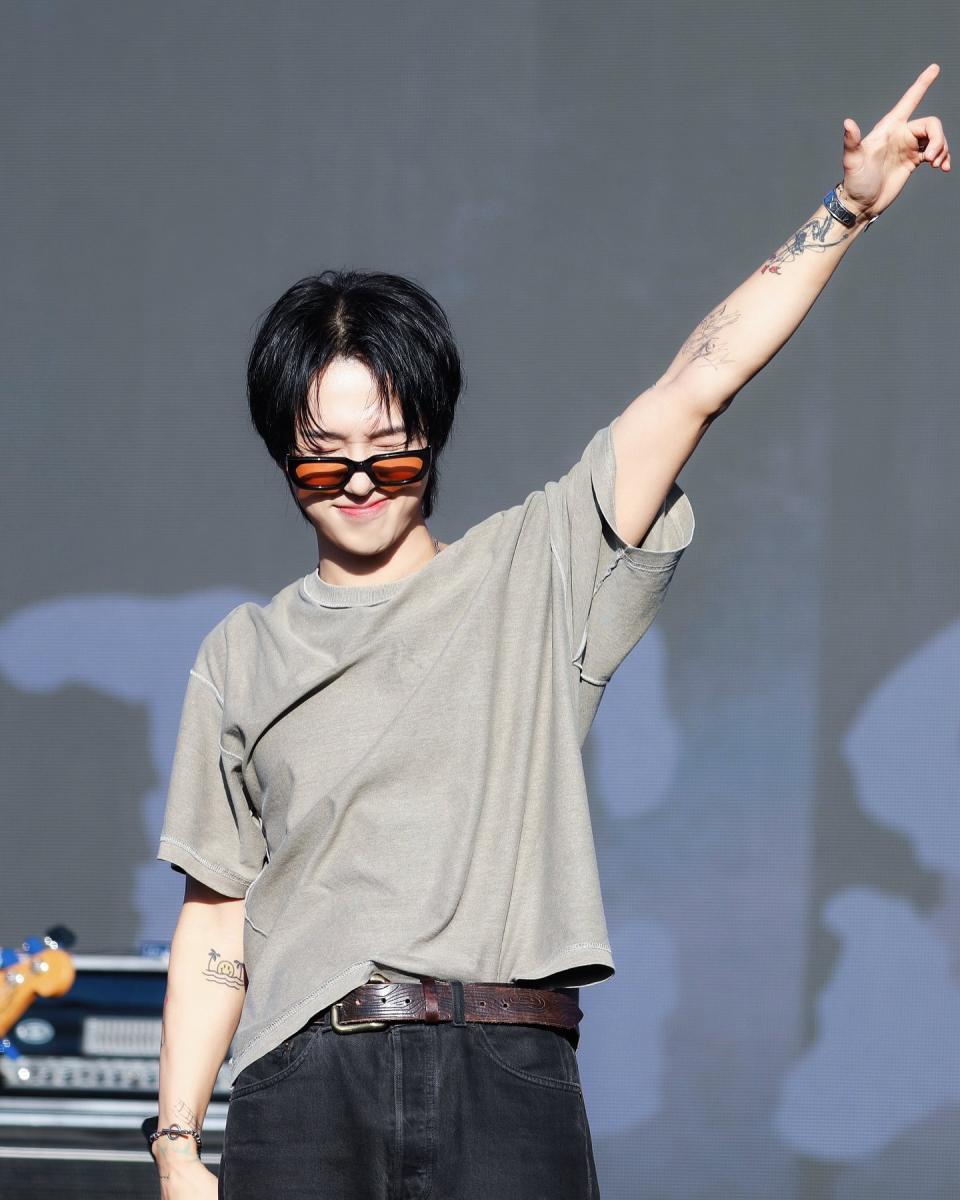 يي سونغ Yesung  (سوبر جونيور) – ماوس رابيت كافيه