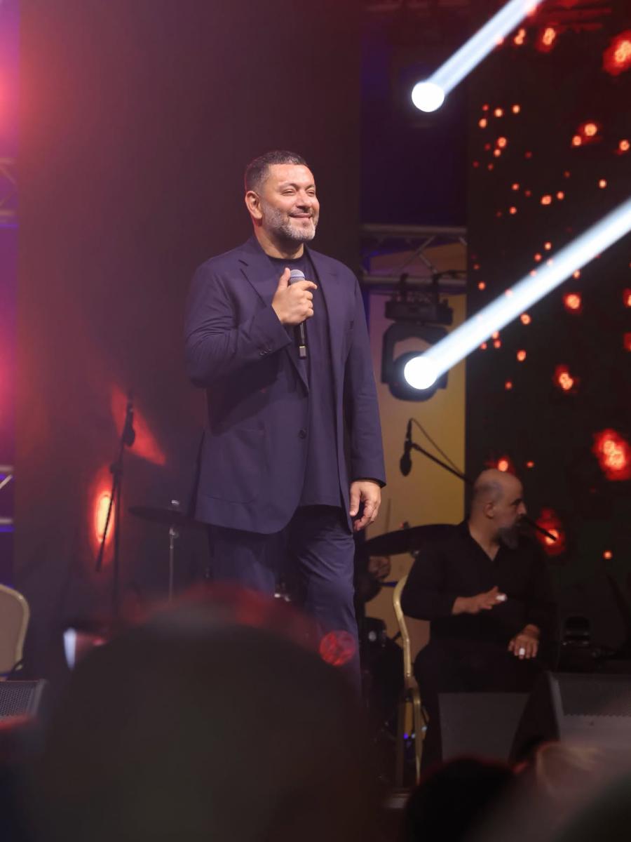 زياد برجي، Ziad Bourji، زياد برجي الأردن، حفل زياد برجي الأردن، البحر الميت، مركز الملك الحسين بن طلال للمؤتمرات، إحساس الحب، ألبوم زياد برجي 2026، أغاني زياد برجي، ET بالعربي