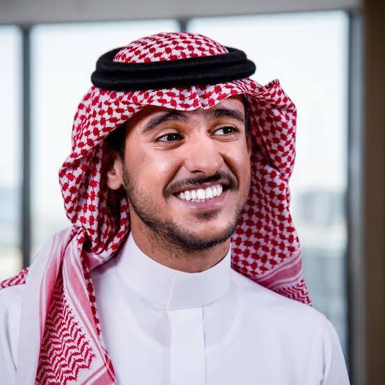 عايض 