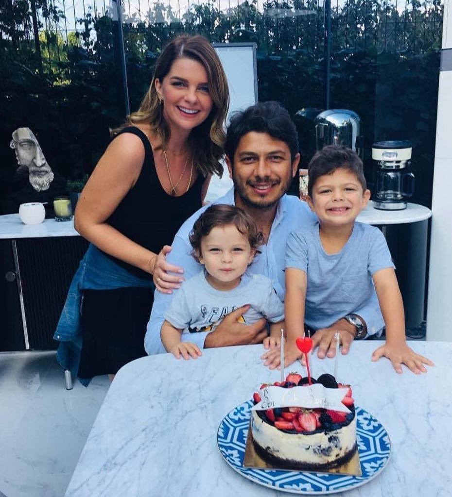 طلاق بيلين كاراهان بعد زواج استمر 12 عامًا وبيان 