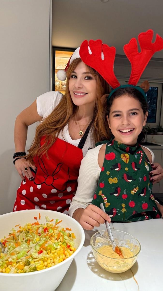 كارول سماحة - Carole Samaha - Stars on Board - مقابلة ET بالعربي - حفل كارول سماحة - عيد الحب - عودة كارول سماحة إلى المسرح - أخبار كارول سماحة