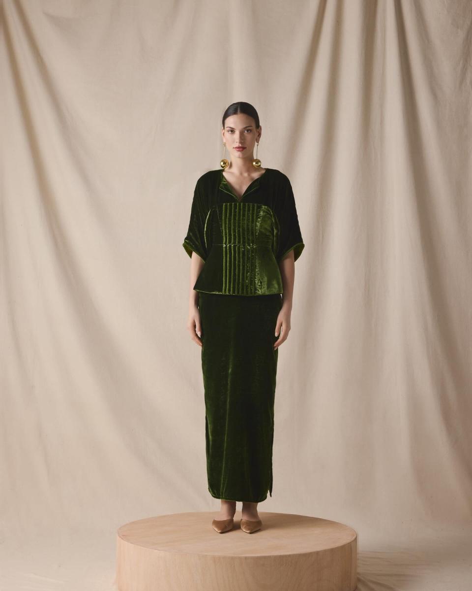 مجموعة Lumière Oud من نورا الشيخ