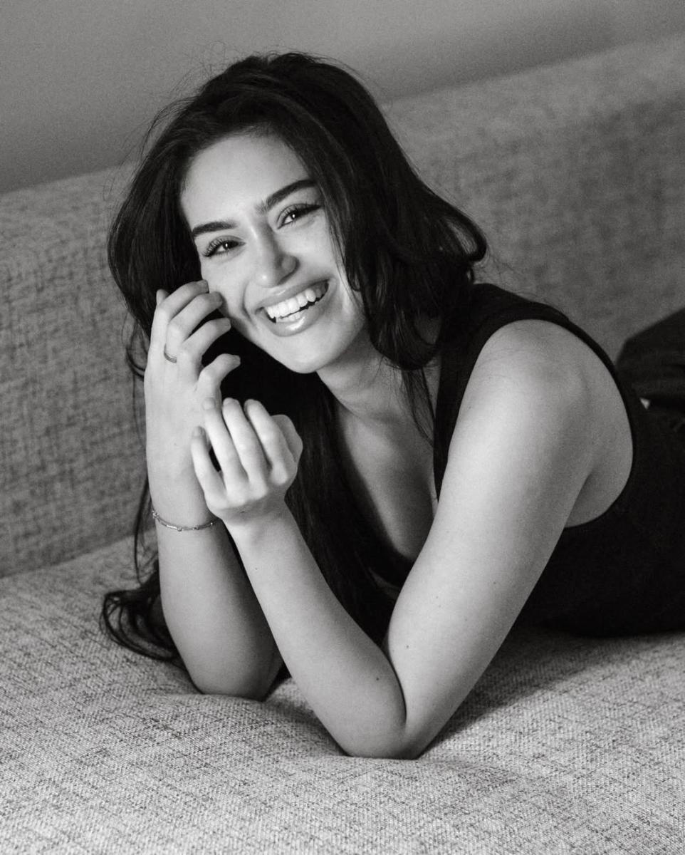 يارا مصطفى عز