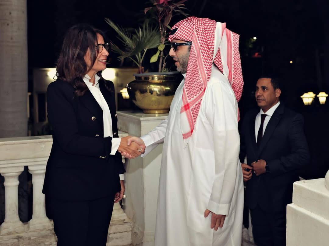 المستشار تركي آل الشيخ يبحث مع وزيرة الثقافة المصرية تعاون ثقافي في القاهرة