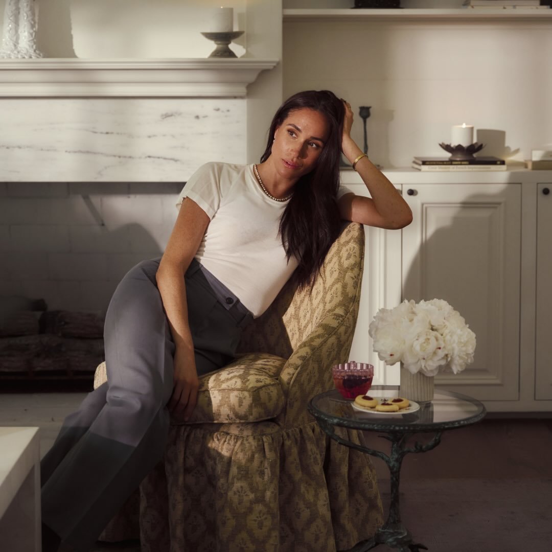 ميغان ماركل - Meghan Markle - ميغان ماركل التمثيل - عودة ميغان ماركل إلى التمثيل - ميغان ماركل ذا جنتلمن - The Gentlemen - مسلسل ذا جنتلمن - The Gentlemen Netflix - نتفليكس Netflix - غاي ريتشي Guy Ritchie - ميغان ماركل نتفليكس - Meghan Markle Netflix - ميغان ماركل سوتس - Meghan Markle Suits - الأمير هاري Prince Harry - ميغان ماركل والأمير هاري - ثيو جيمس Theo James - كايا سكوديلاريو Kaya Scodelario - جيانكارلو إسبوزيتو Giancarlo Esposito - أخبار ميغان ماركل - أخبار هوليوود - Hollywood News - أخبار المشاهير - Netflix series - Meghan Markle new acting role - Meghan Markle The Gentlemen