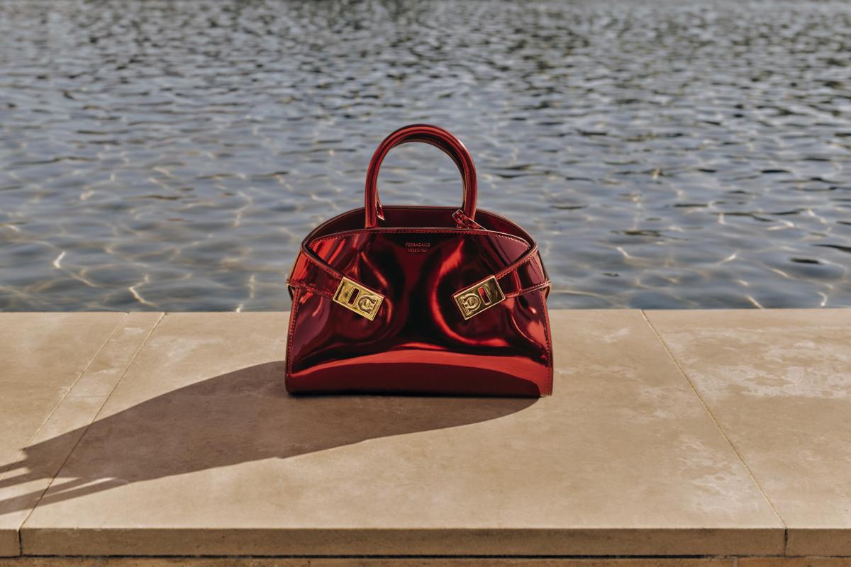 إطلالات رمضانية مستوحاة من الضوء والصمت مع فيراغامو