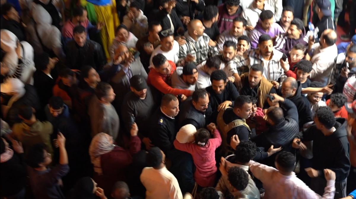 عمرو سعد - مسلسل إفراج - تصوير إفراج في القاهرة - شوارع القاهرة - ارتباك مروري بسبب عمرو سعد - عباس الريس - دراما شعبية اجتماعية - أخبار مسلسلات 2026