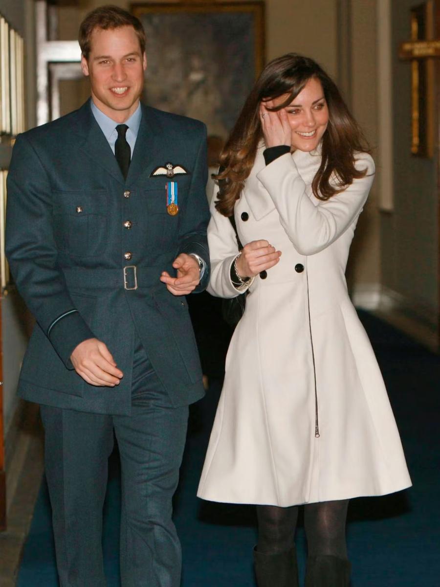 Kate Middleton - Prince William - كيت ميدلتون - الأمير ويليام - عيد الحب - Valentine’s Day - أنمر نورفولك Anmer Norfolk - جامعة سانت أندروز University of St. Andrews - الأميرة ديانا Princess Diana - خاتم خطوبة كيت ميدلتون - وستمنستر آبي Westminster Abbey - العائلة المالكة البريطانية - Prince and Princess of Wales - أخبار العائلة المالكة - Royal Family News