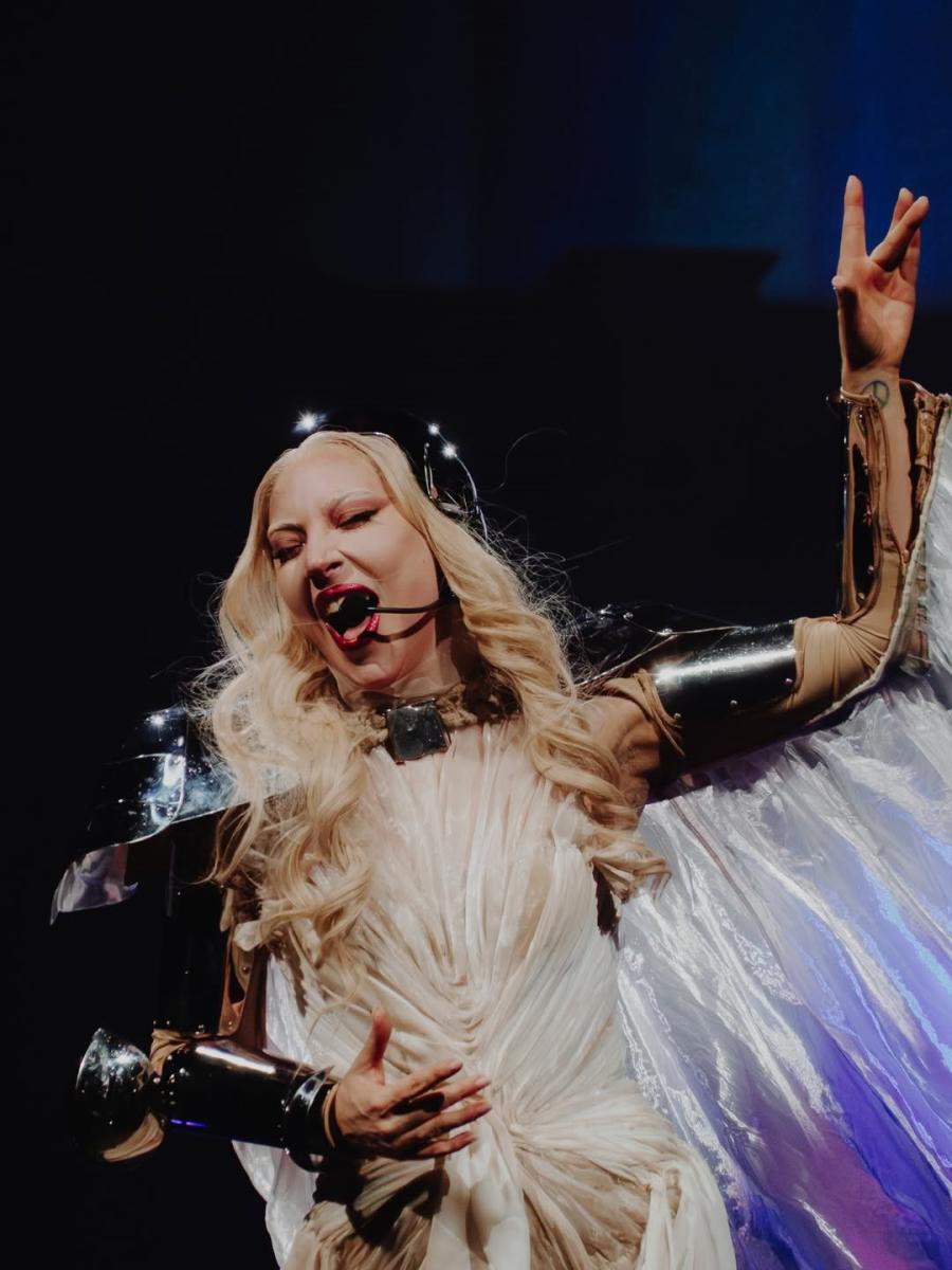 ليدي غاغا Lady Gaga - إلغاء حفل ليدي غاغا - Lady Gaga Montreal concert cancelled - مونتريال Montreal - Bell Centre - Mayhem Ball Tour - جولة ليدي غاغا 2026 - أخبار ليدي غاغا - Lady Gaga health update - إصابة ليدي غاغا بعدوى تنفسية - حفلات Lady Gaga 2026 - Madison Square Garden New York - Saint Paul Minnesota - Kaseya Center Miami - ألبوم Mayhem Lady Gaga