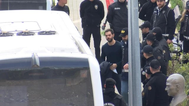 هكان صابانجي - Hakan Sabancı - قضية المخدرات في إسطنبول - Istanbul drug investigation celebrities - هاندا أرتشيل Hande Erçel - فيكرت أورمان Fikret Orman - براق ألماس Burak Elmas - أخبار تركيا مشاهير - Turkish celebrities drug case - Istanbul Chief Public Prosecutor investigation - Didem Soydan - Kerim Sabancı - Forensic Medicine Institution Yenibosna - Narcotic Crimes Investigation Department Turkey