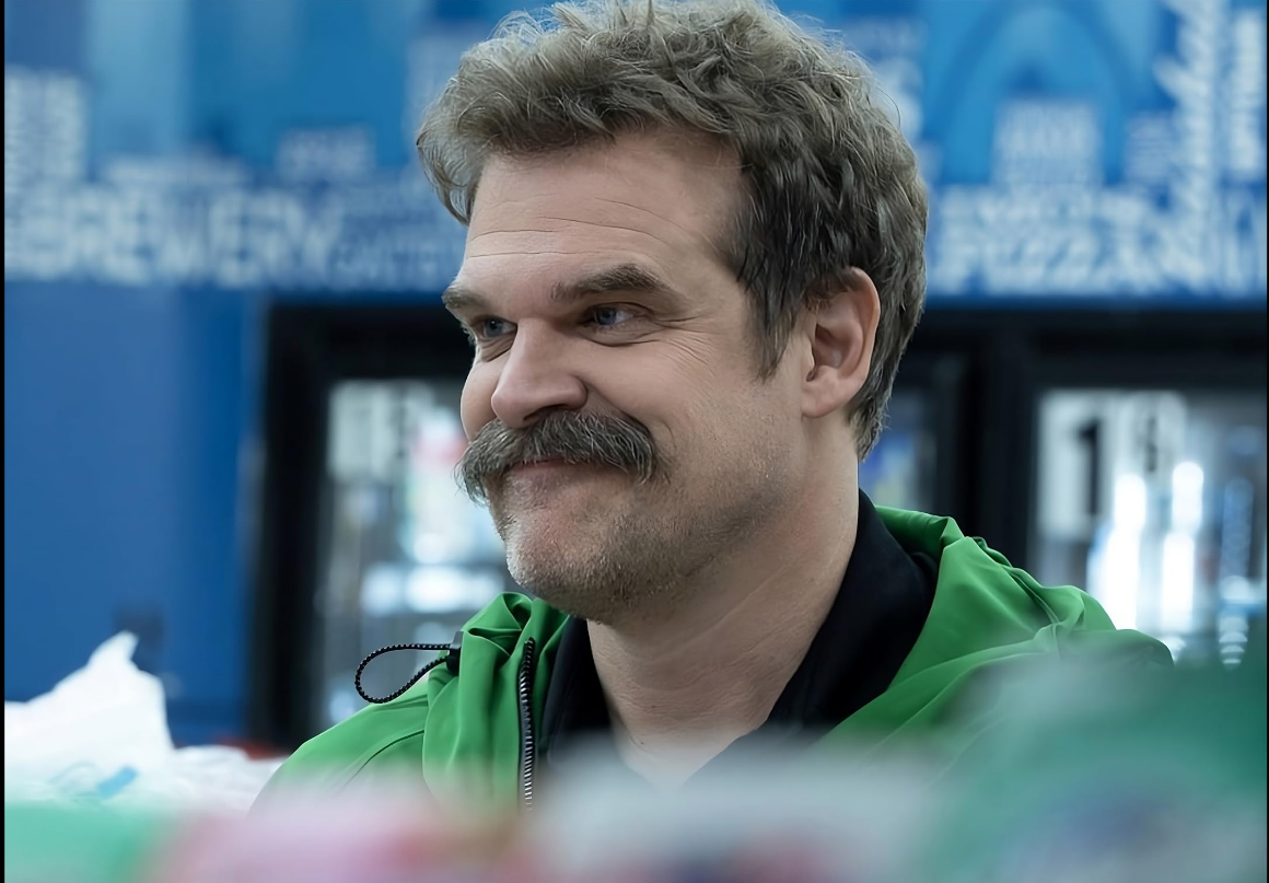 ديفيد هاربر - David Harbour - ديفيد هاربر إيمي 2026 - David Harbour Emmy 2026 - جوائز الإيمي 2026 - Emmy Awards 2026 - Creative Arts Emmys 2026 - ديفيد هاربر يفوز بالإيمي - David Harbour wins Emmy - DTF St. Louis - DTF St. Louis Emmy - Stranger Things - ديفيد هاربر Stranger Things - جيم هوبر - Jim Hopper - HBO Max - Jason Bateman - Richard Jenkins - Richard Gadd - Charles Melton - Nick Offerman - Linda Cardellini - أخبار هوليوود - Hollywood News - أخبار المشاهير - Celebrity News - جوائز التلفزيون - Emmy Awards Winners 2026