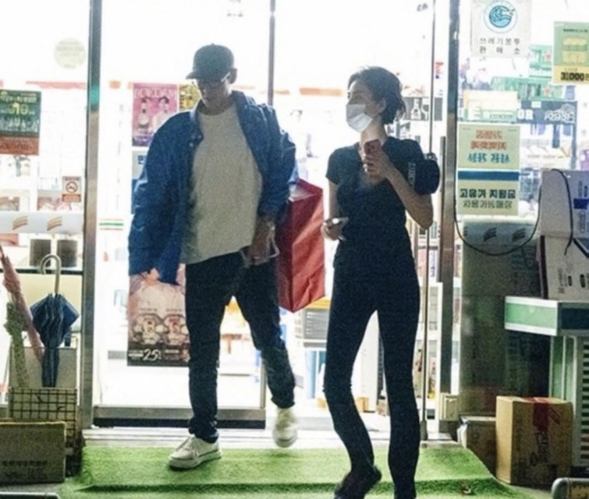 T.O.P ونانا