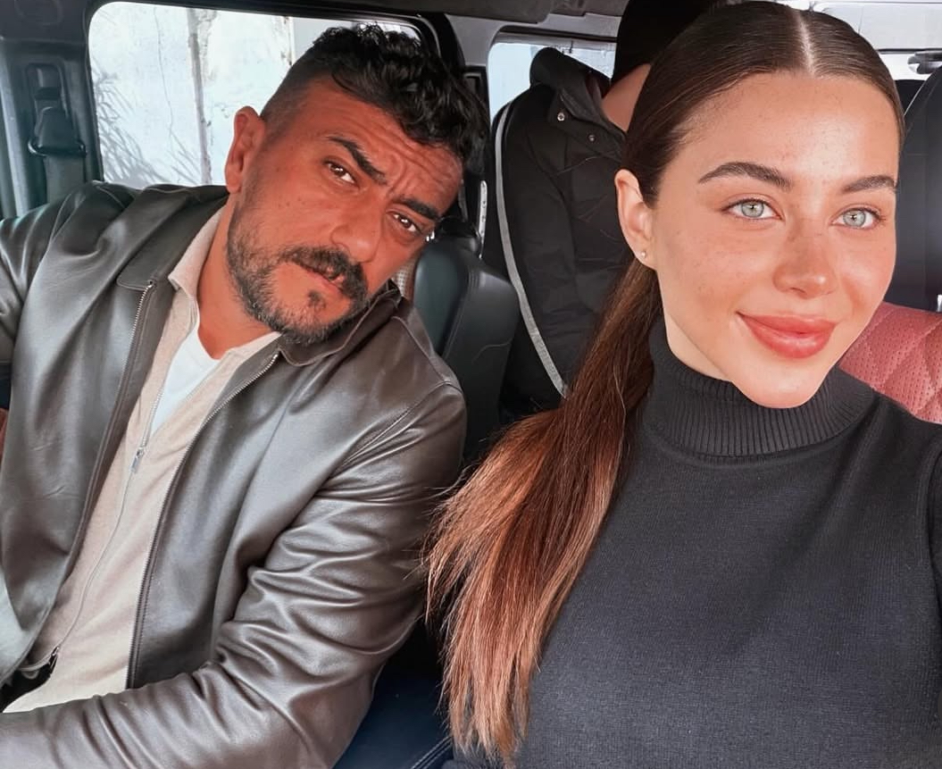 يارا السكري و أحمد العوضي