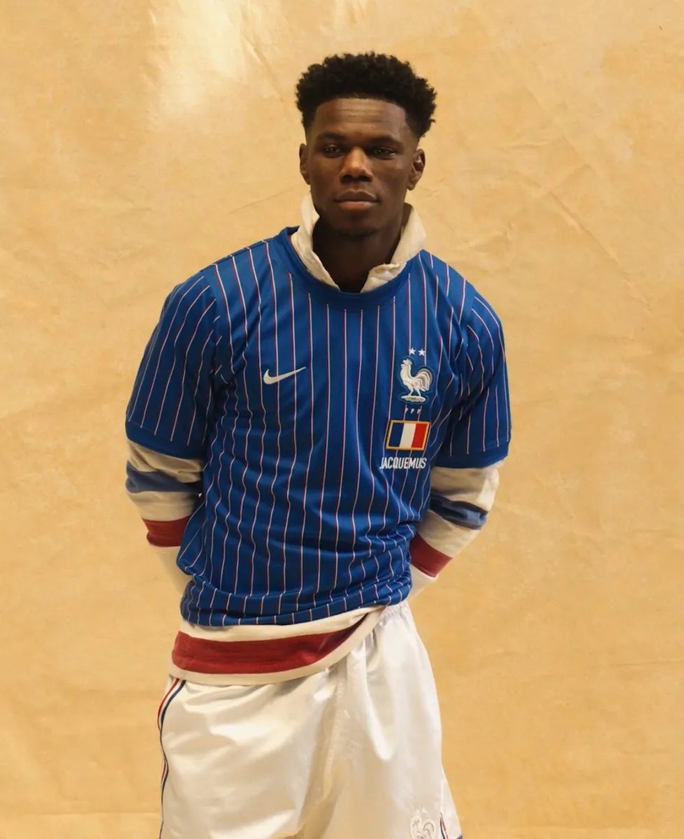 Jacquemus × Nike ×&nbsp;&nbsp;الاتحاد الفرنسي لكرة القدم