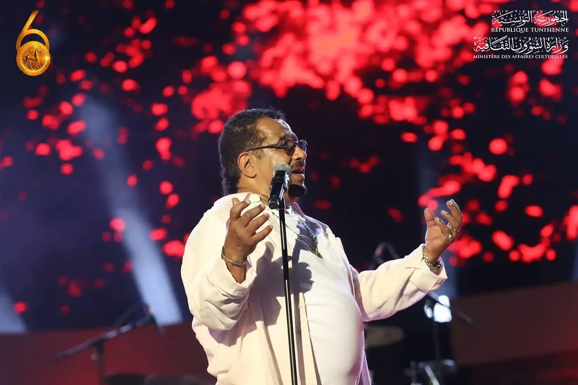 الشاب خالد، Cheb Khaled، مهرجان قرطاج، Festival International de Carthage، صابر الرباعي، Saber Rebai، لطفي بوشناق، Lotfi Bouchnak، قرطاج 2026، حفل الشاب خالد، أغاني الشاب خالد، Ragda، Ya Chebba، Sbabi Ntya، Les Ailes، المغرب العربي، ET بالعربي