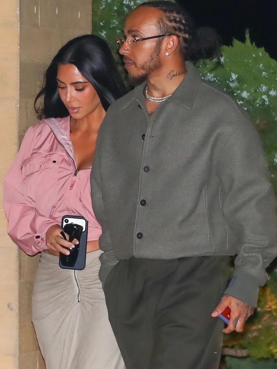 كيم كارداشيان - Kim Kardashian - لويس هاميلتون - Lewis Hamilton - علاقة كيم كارداشيان ولويس هاميلتون - صور ماليبو - Kim Kardashian Lewis Hamilton Malibu - أخبار المشاهير - SKIMS - Kanye West - Coachella Justin Bieber - علاقة المشاهير 2026 - Kim Kardashian boyfriend - Lewis Hamilton girlfriend