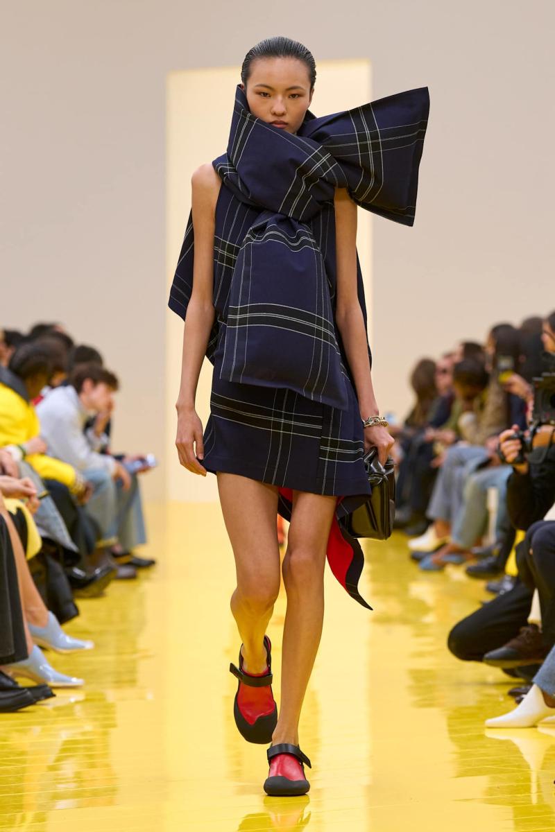 لويفي خريف 2026 Loewe