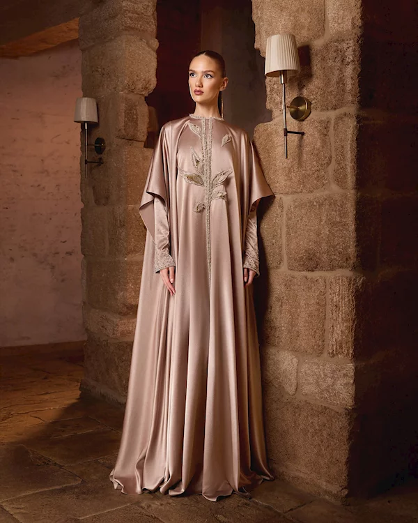 قفاطين طوني ورد رمضان 2026: رفاهية هادئة