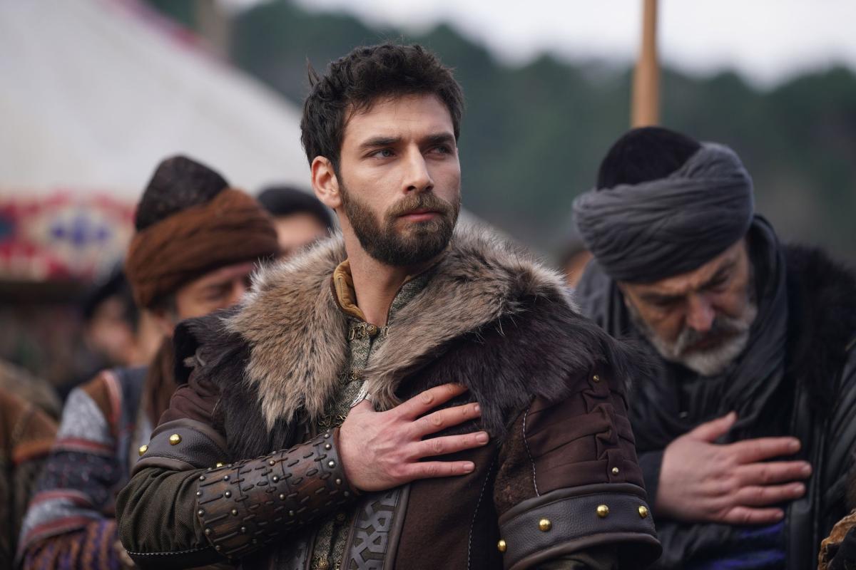 مسلسل المؤسس أورهان الحلقة 11