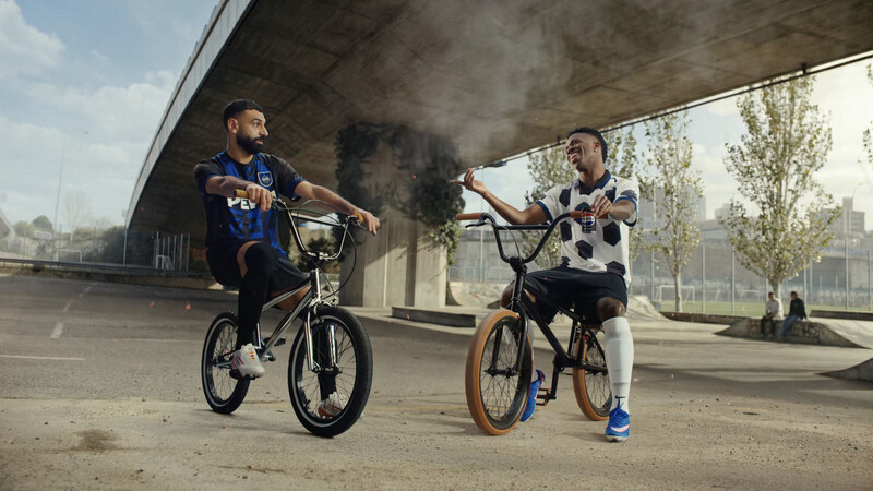 فكرة حملة BigTime Creative Shop السعودية