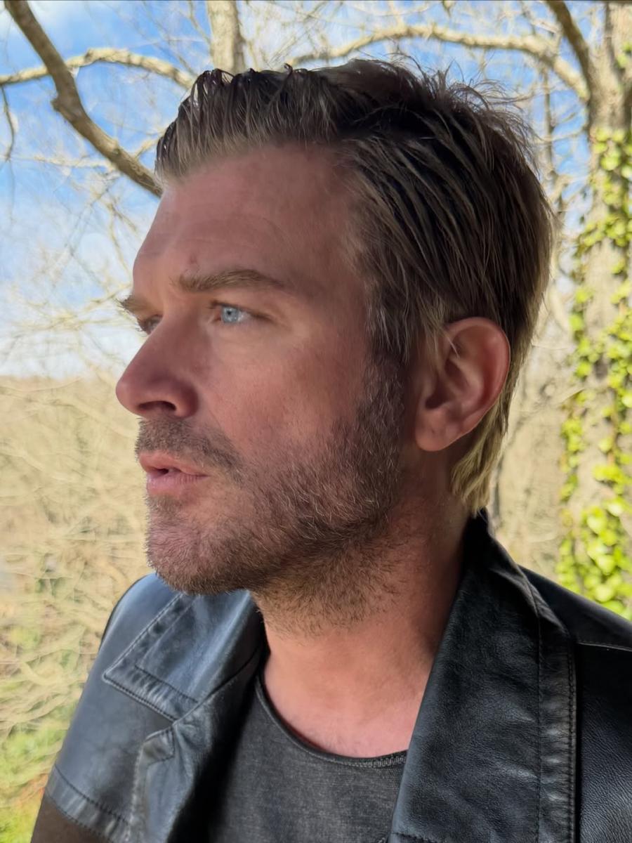 كيفانش تاتليتوغ - Kıvanç Tatlıtuğ - باشاك ديزر Başak Dizer - أندر تيرياكي Önder Tiryaki - إطلالة كيفانش تاتليتوغ الجديدة - شعر كيفانش تاتليتوغ الأشقر - تغيير لوك كيفانش تاتليتوغ - مسلسل Dönence - أخبار المسلسلات التركية - نجوم تركيا - Turkish actor Kıvanç Tatlıtuğ new look - Başak Dizer Instagram - Kıvanç Tatlıtuğ hair transformation