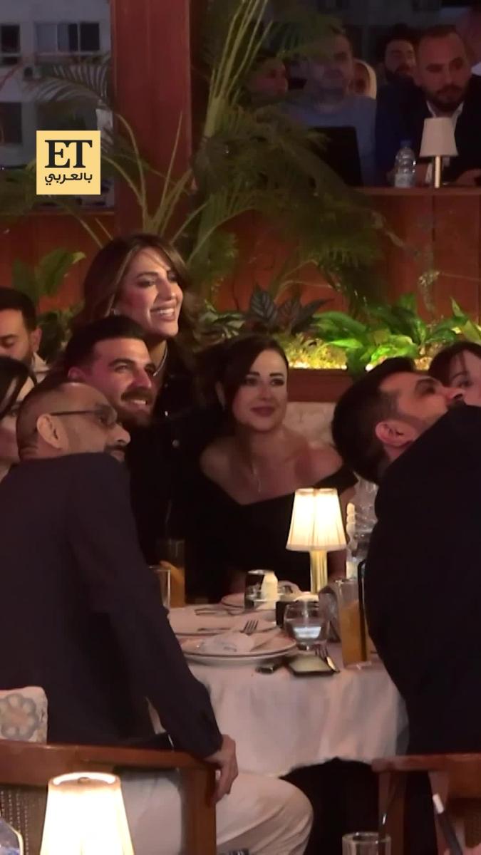روعة السعدي، حسن خليل، خطوبة روعة السعدي، خطوبة حسن خليل، حفل خطوبة روعة السعدي وحسن خليل، روعة السعدي وحسن خليل، ET بالعربي، قصة حب روعة السعدي وحسن خليل، رشا شربتجي، حارة القبة، حب على ورق، الفصول الأربعة، جمال سليمان، نجوم سوريا