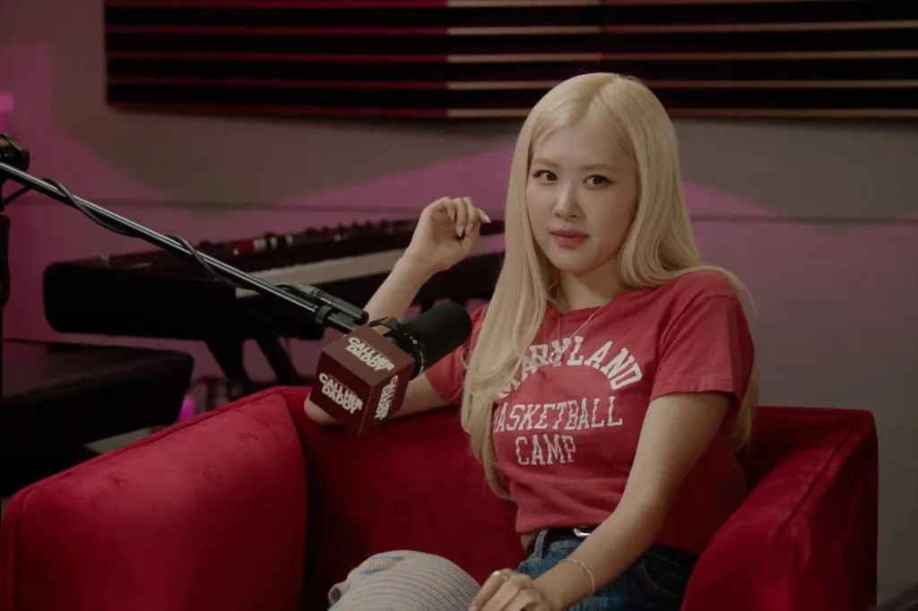 روزي بلاكبينك - Rosé BLACKPINK - بلاكبينك شائعات الخلاف - BLACKPINK friendship - بودكاست Call Her Daddy - Alex Cooper interview - جيني جيسو ليسا - BLACKPINK solo projects - أخبار الكيبوب - K-pop news