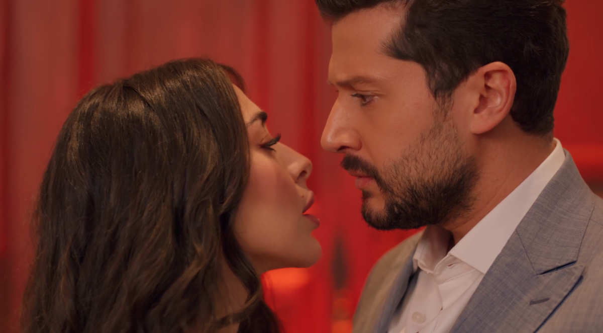 مسلسل حب على ورق الحلقة 3