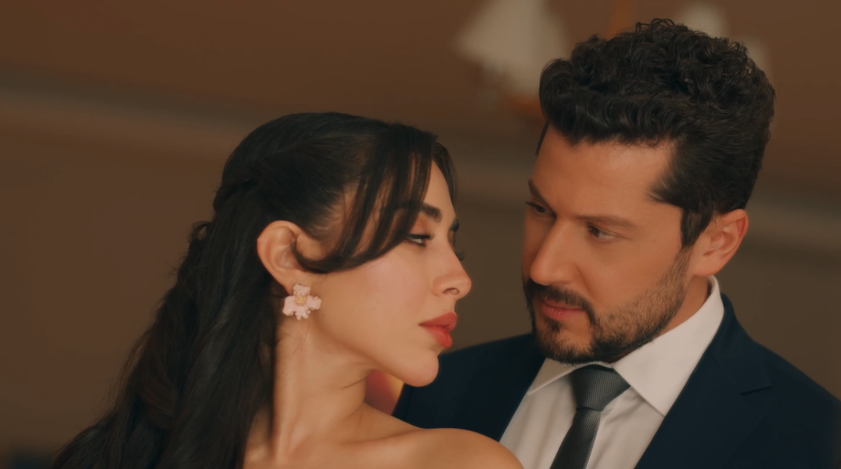 مسلسل حب على ورق الحلقة 6