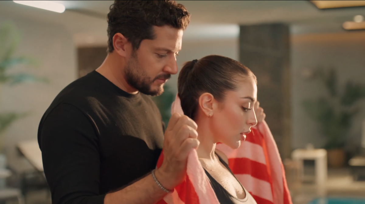 مسلسل حب على ورق الحلقة 10