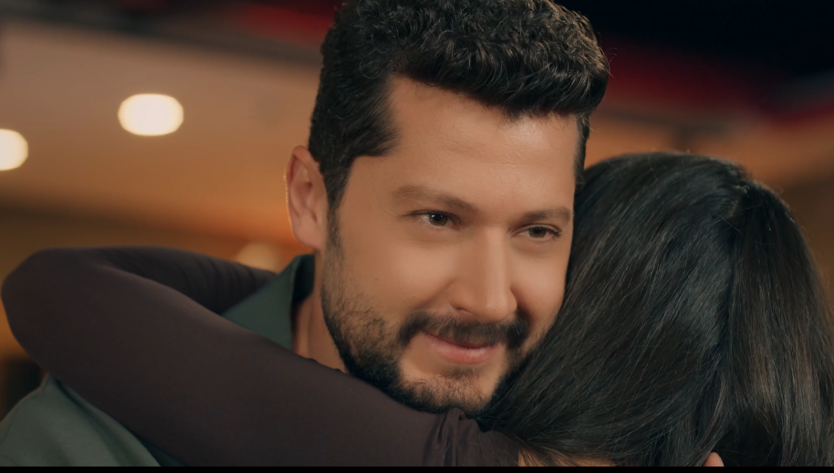 مسلسل حب على ورق الحلقة 11