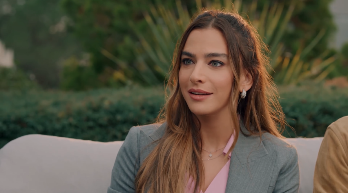 مسلسل حب على ورق الحلقة 11