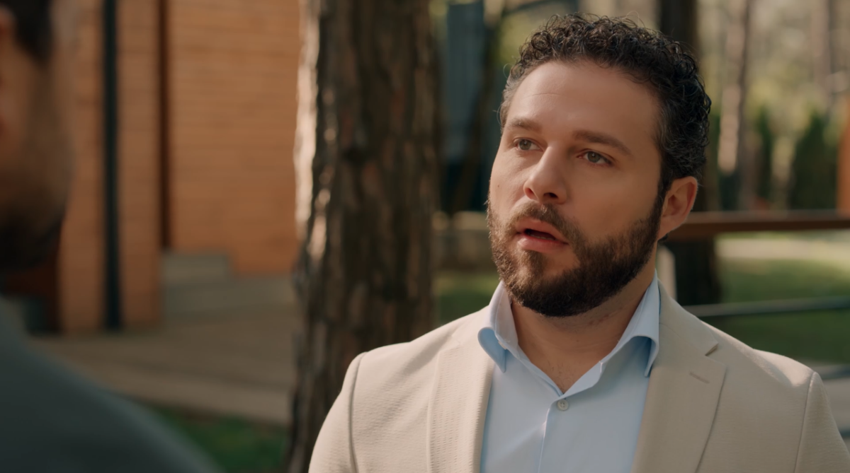 مسلسل حب على ورق الحلقة 11