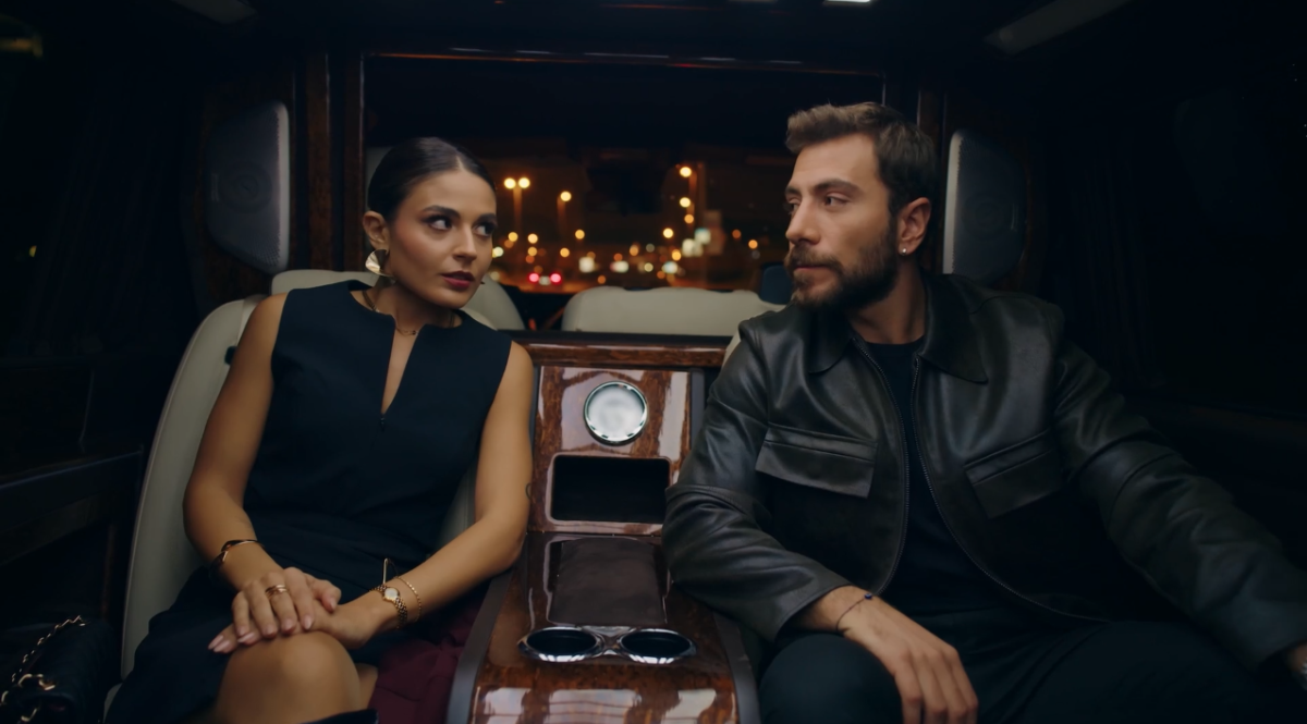 مسلسل حب على ورق الحلقة 16