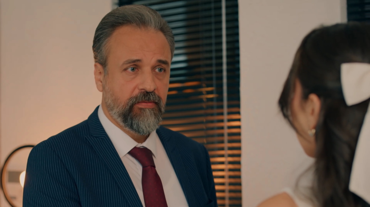 مسلسل حب على ورق الحلقة 16