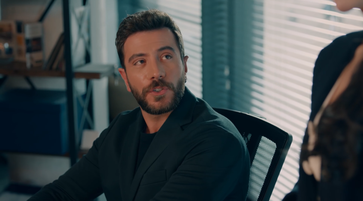 مسلسل حب على ورق الحلقة 17