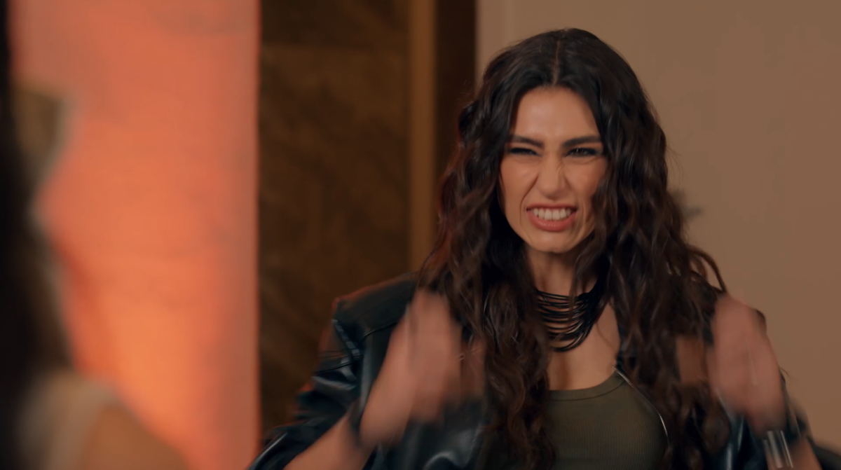 مسلسل حب على ورق الحلقة 17