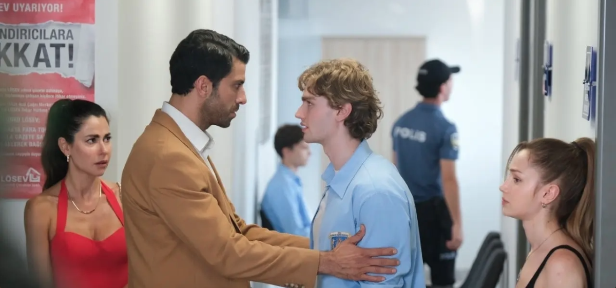 مسلسل مازلت في السابعة عشر الحلقة 6