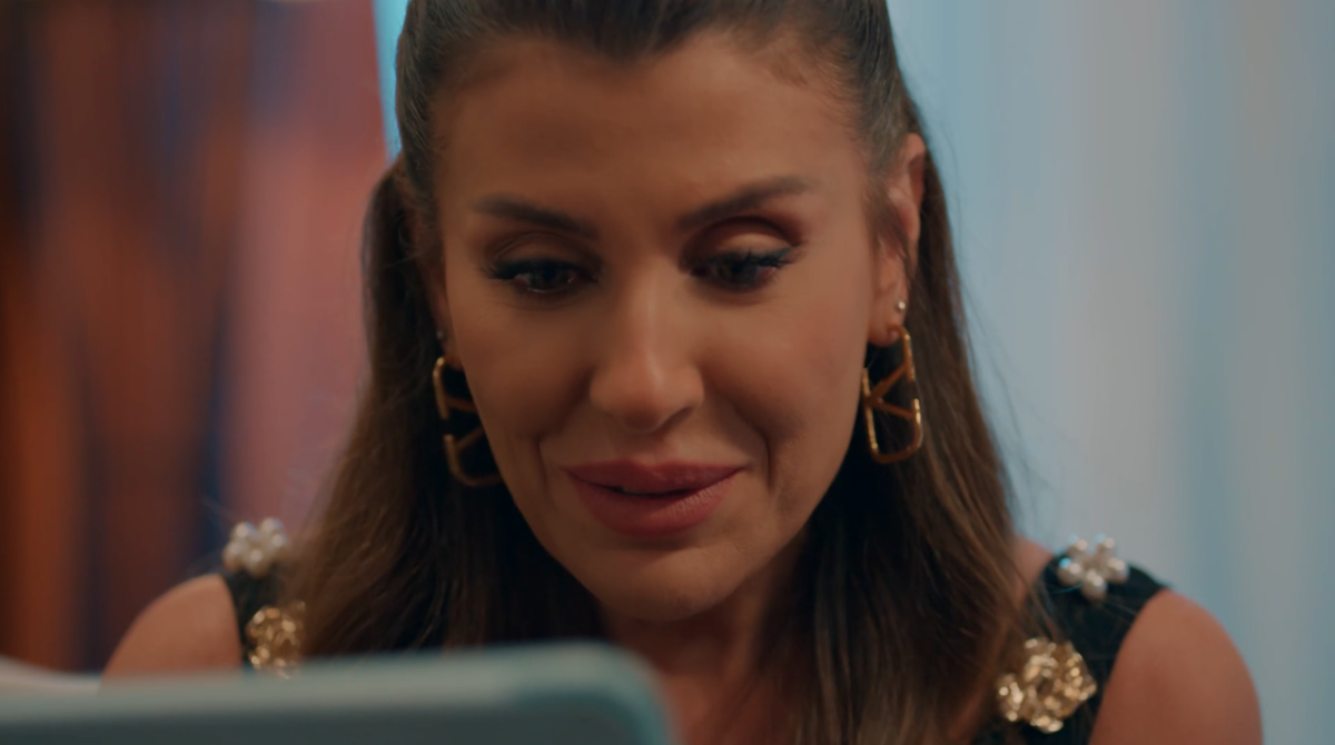مسلسل حب على ورق الحلقة 18