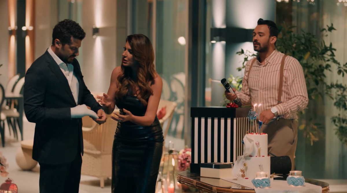 مسلسل حب على ورق الحلقة 19