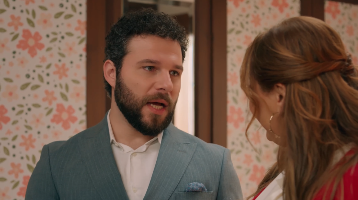 مسلسل حب على ورق الحلقة 19