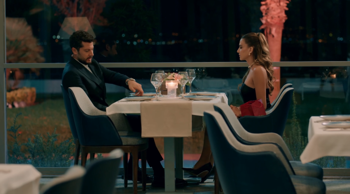مسلسل حب على ورق الحلقة 20