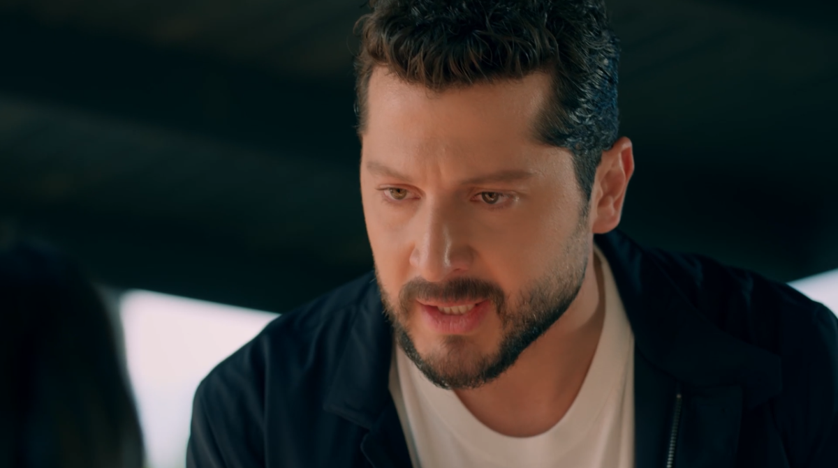 مسلسل حب على ورق الحلقة 21