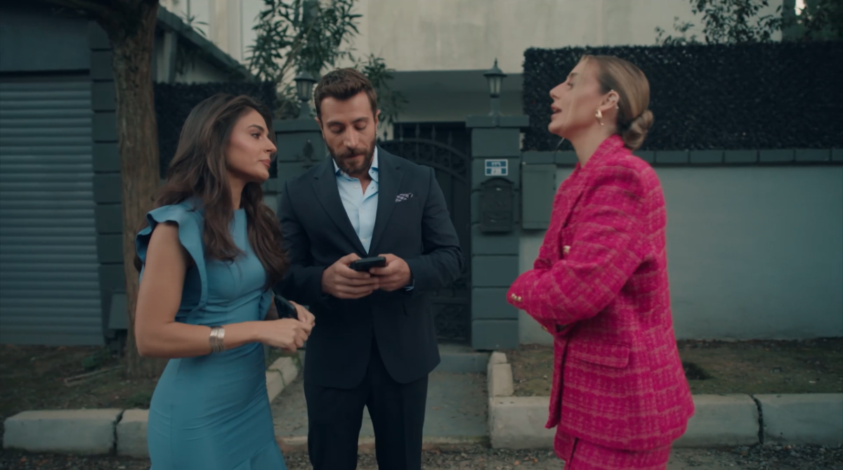 مسلسل حب على ورق الحلقة 22